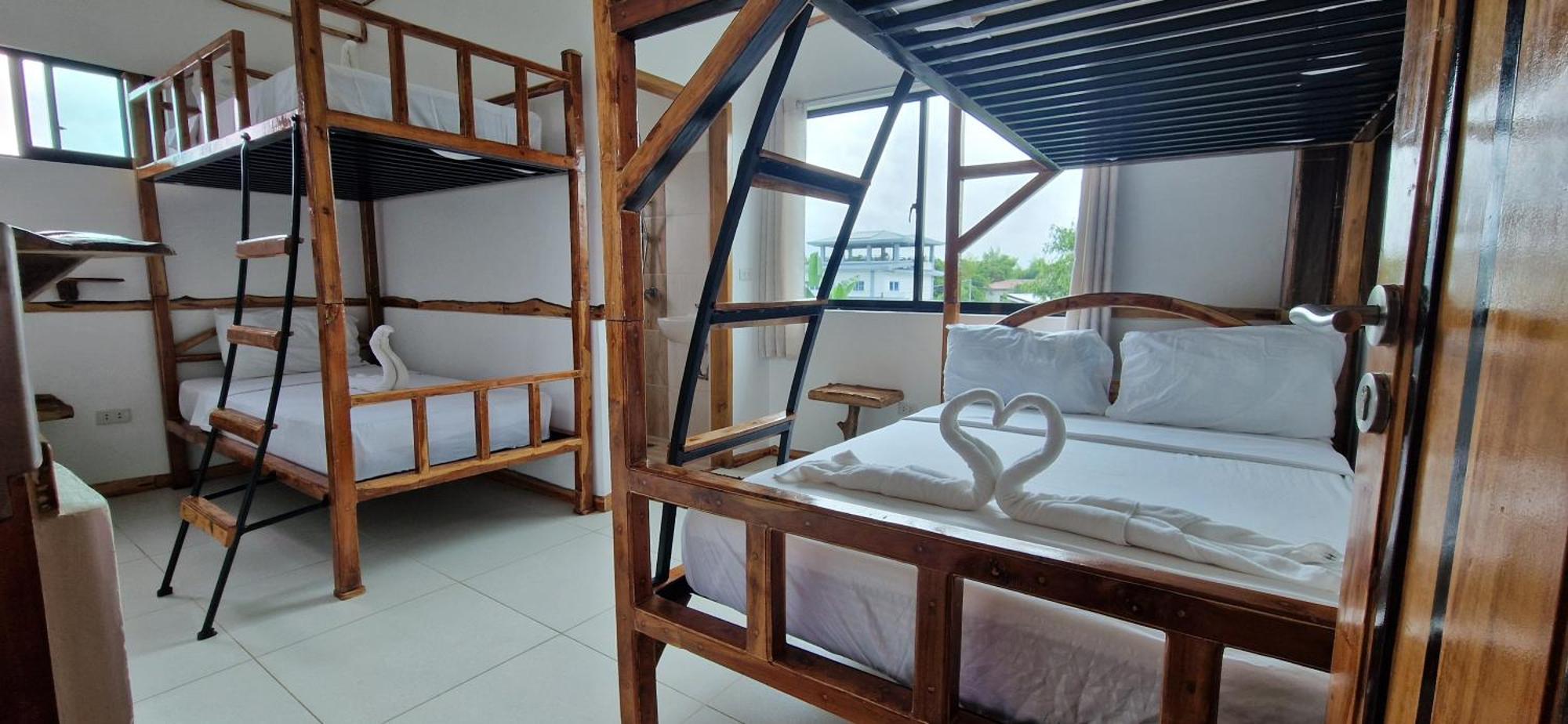 The Hat Trick Hostel Basdiot Exteriér fotografie